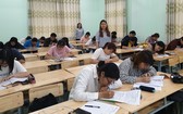學生寫字比賽一瞥。