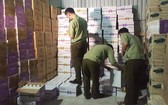 2500多箱來源不明的酸奶飲料被查獲。(圖源:N.H)