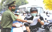 取消“刁難”民眾外出工作規定