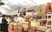 藤竹葉工藝品展銷攤一瞥。（示意圖源：互聯網）