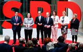 當地時間3月9日上午，德國社民黨(SPD)正式公佈了六位成員在安格拉·默克爾總理新聯合政府中擔任部長級職務。（圖源：路透社）