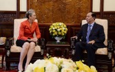 國家主席陳大光（右）接見任期屆滿，前來辭別的荷蘭駐越南大使尼恩可‧特羅斯特。（圖源：VOV）