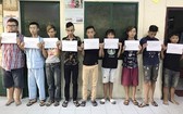 被捕獲的9名搶劫嫌犯。（圖源：志石）