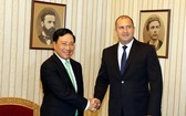 范平明副總理禮節性拜訪保加利亞總統魯門‧拉德夫。（圖源：越通社）