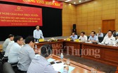 工商部長陳俊英主持小結視像會議並發表講話。（圖源：工商報）