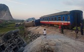 今年5月份在清化省靖嘉縣長林鄉附近發生的一起嚴重鐵路事故，造成2人死亡。（圖源：俊河）