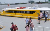 水路巴士可滿足本市的往來和觀光需求。