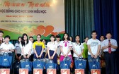 多個華人單位捐助“夢想之橋”助學金活動