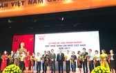 圖為2017年越南繳納營業所得稅最高的1000家企業名單公佈儀式一瞥。