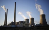美國特朗普政府當地時間21日公佈了削減二氧化碳新政策，以取代前奧巴馬政府為削減發電領域溫室氣體而出台的“清潔電力計劃”。（圖源：Bloomberg）
