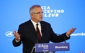 澳大利亞總理莫里森１日在悉尼舉行的彭博亞洲協會活動中發表講話。（圖源：Bloomberg）
