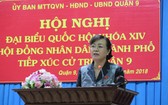 市人民議會主席阮氏決心在與第九郡選民接觸會上答選民質詢。