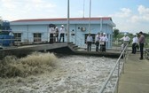 環境檢查團探訪越南-新加坡工業區污水處理系統。