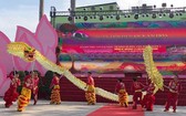 第五郡文化中心表演舞龍節目。