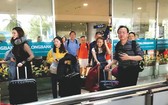 眾多越僑同胞回國過年。