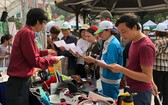 Freecycle VN成員們參加物品互贈活動。