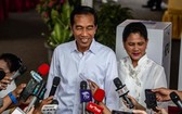 在官方正式公佈大選結果之前，印尼總統佐科（左）18日正式宣佈勝選。（圖源：Getty）