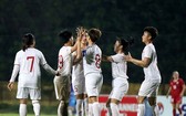 越南球員們慶賀進球扳平1-1。（圖源：VFF）