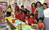 胡志明市台灣學校師生與家長一同慶祝母親節盛會。