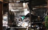 ９月14日晚上，位於平福省平隆街市內某服裝攤發生嚴重火警，燒毀了21個經營戶的29個貨攤，損失約近30億元。