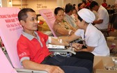 志願者踴躍參加了“人道捐血日”活動。（圖源：蔡芳）