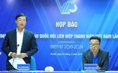 越南青聯會中央主席黎國鋒（左）向新聞界公佈越南青聯會全國代表大會舉行日期。（圖源：春松）