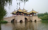 揚州瘦西湖的象徵五亭橋。