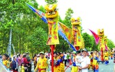 平陽省新城市天后宮的迎神遊行行列。