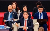 越南工商部長陳俊英（前）主持會議。（圖源：投資者報）