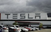 加州特斯拉(Tesla)工廠可望獲准重啟。(圖源:AP)