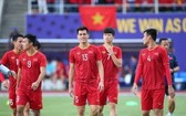 越南U23足球隊前鋒阮進靈（中）。（圖源：互聯網）