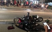 兩輛摩托車相撞現場，造成2人當場死亡，另2人重傷。（圖源：CTV）
