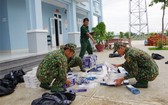 西寧省邊防部隊查獲並扣留的走私香煙。（圖源：海鵬）