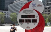 這是8月3日在日本東京站前廣場拍攝的東京殘奧會倒計時電子時鐘。（圖源：新華社）