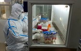 峴港 CDC新冠病毒檢測。（圖源：黎寶）