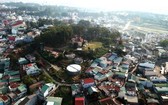 從高處俯瞰的大勒市省長府山崗。（圖源：PV）