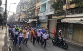2020年“為窮人”基金籌款步行活動，有來自各職能機關與60個街區的越、華居民數百人參加。