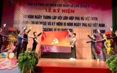 “90年越南婦女燦爛之花”歌舞劇節目一瞥。