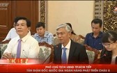 市人委會副主席武文歡（前中）在接見ADB代表團時發言。（圖源：HTV視頻截圖）