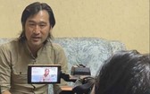 華人歌星、音樂家畢寶藤接受越南之聲廣播電台採訪。