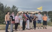 長虹旅遊公司遊客團參加藩切旅程。