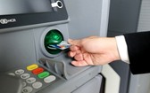 退休金可透過 ATM 方式領取。（示意圖源：互聯網）
