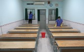 第五郡文朗學校進行消毒、清潔各間課室。