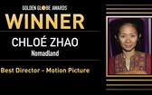 華人導演趙婷憑藉《無依之地》獲得最佳導演和劇情類最佳影片獎。（圖源：Golden Globe Awards）