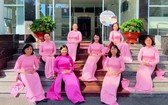 第六郡婦女響應越南長衫週活動。