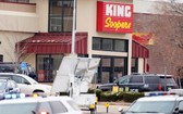 3月22日在科羅拉多州博爾德市拍攝的發生槍擊事件的超市。（圖源：Getty Images）