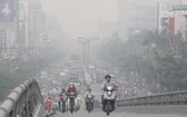河內市空氣污染指數居全國“黑榜”首位。（圖源：VTV）