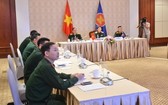 越南國防代表團以視頻方式出席2021年東盟國防高官工作組擴大會議。
