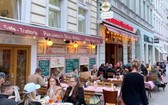 德國柏林的餐廳再度迎來用餐的顧客。（圖源：互聯網）