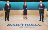 當地時間9月12日，德國大選第二場總理候選人電視辯論在首都柏林舉行，肖爾茨（左）、貝爾伯克（中）和拉舍特參加。（圖源：視覺中國）